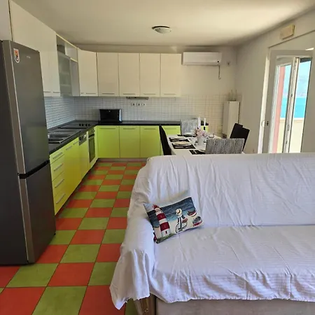 Apartamento Di Mare Slatine